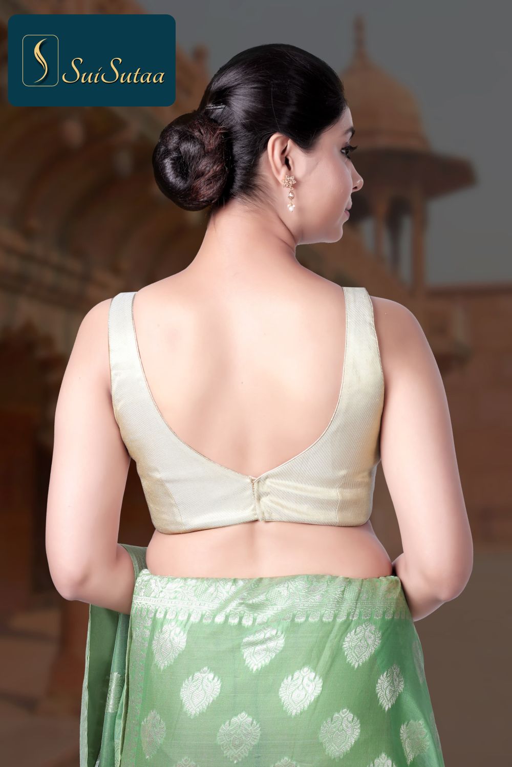Sleeveless Blouse