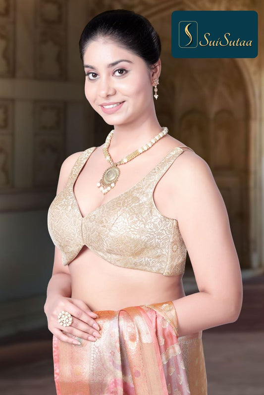 Sleeveless blouse