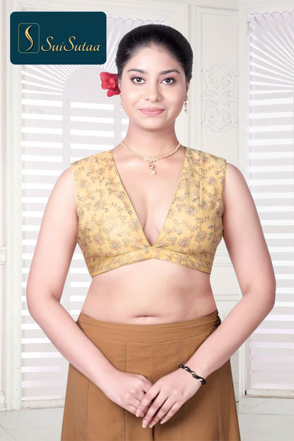 Sleeveless front deep blouse