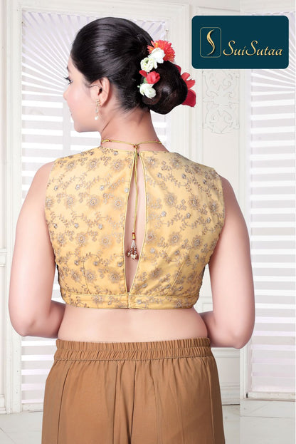 Sleeveless front deep blouse